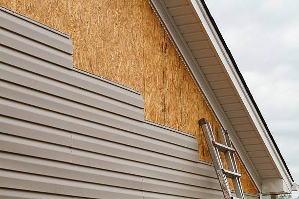 Professional Emergency Siding Repair technician working in Malabar, FL
